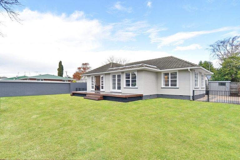 Photo of property in 1/135 Champion Street, Edgeware, Christchurch, 8013
