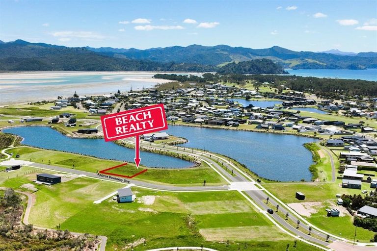 Photo of property in 106 Takapu Close, Matarangi, 3592