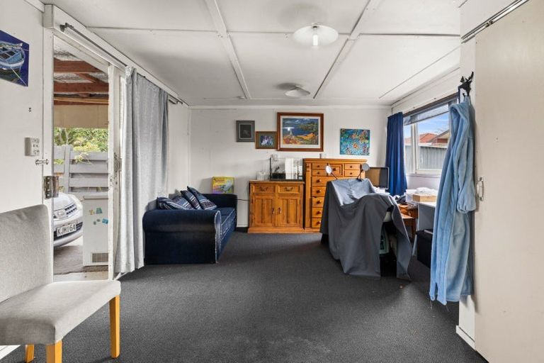 Photo of property in 106 Avondale Road, Taradale, Napier, 4112