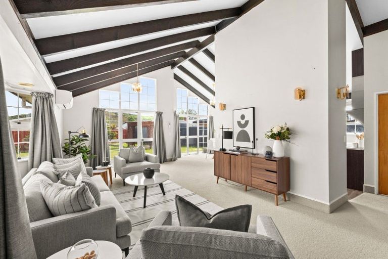 Photo of property in 11 Kotuku Place, Taradale, Napier, 4112