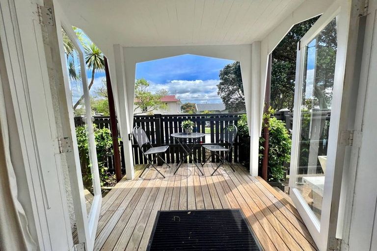 Photo of property in 8 Macky Avenue, Devonport, Auckland, 0624