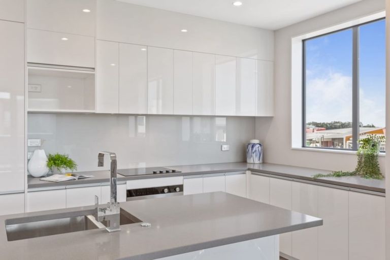 Photo of property in 102/2 Onekiritea Road, Hobsonville, Auckland, 0616