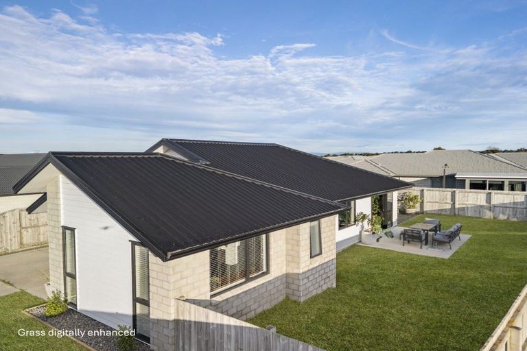 Photo of property in 17 Lion Place, Papamoa, 3118