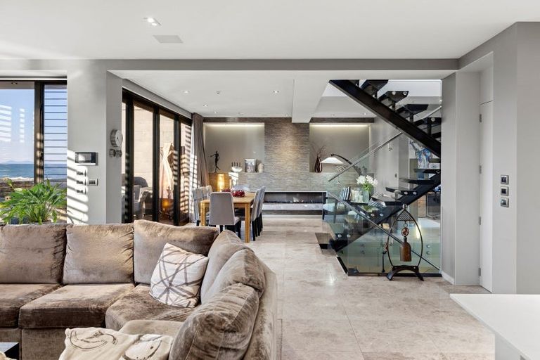 Photo of property in 2/415 Oceanbeach Road, Mount Maunganui, 3116