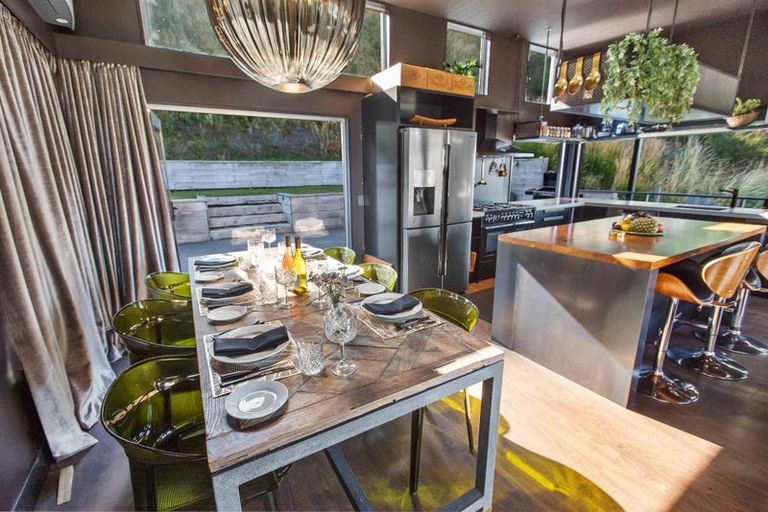 Photo of property in 16b Sainsbury Road, Fernhill, Queenstown, 9300