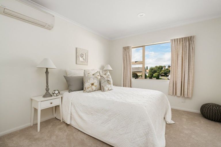Photo of property in 33 Ranfurly Terrace, Pyes Pa, Tauranga, 3112