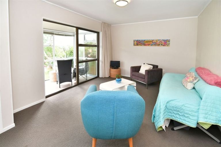 Photo of property in 2/438 Hibiscus Coast Highway, Orewa, 0931
