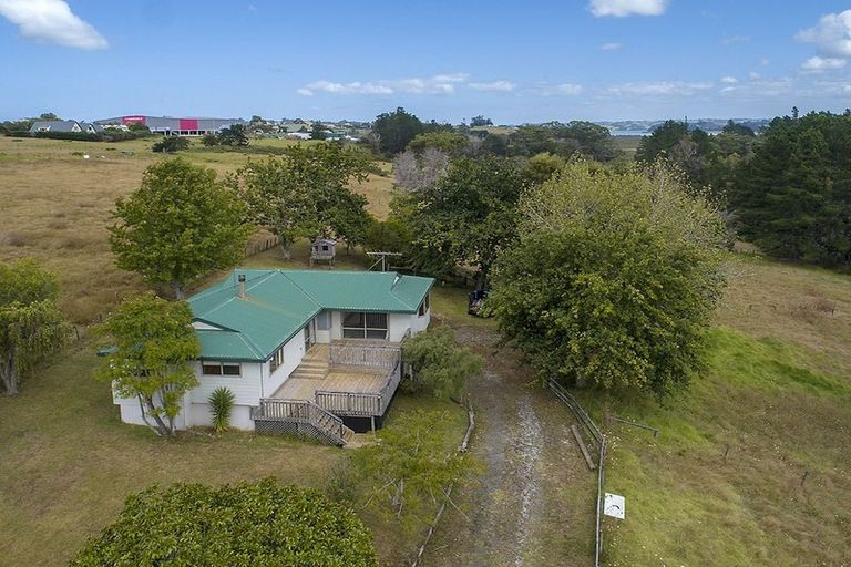 Photo of property in 200 Mahurangi East Road, Snells Beach, 0920