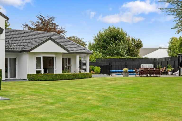 Photo of property in 52 Regent's Park Drive, Casebrook, Christchurch, 8051