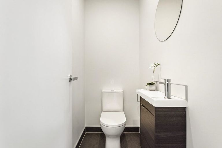 Photo of property in 13 Noel Hayden Street, Takanini, 2112