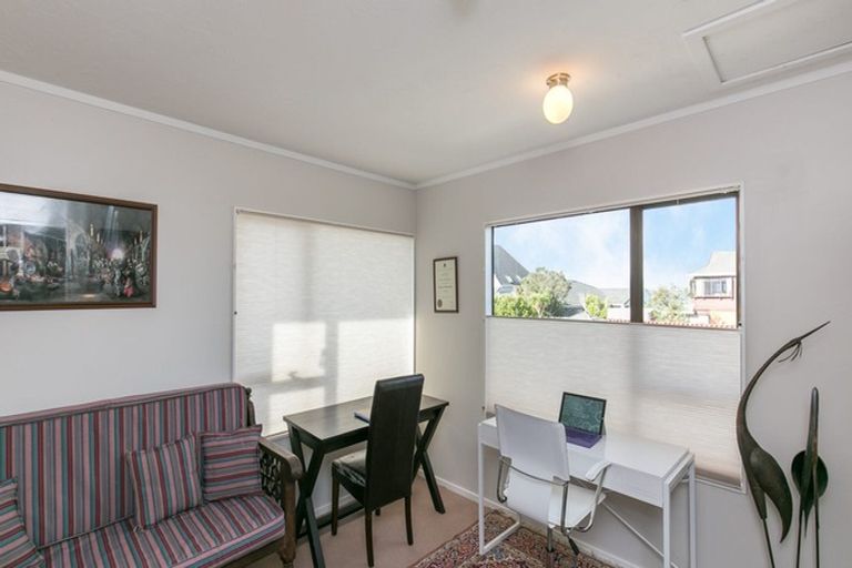 Photo of property in 8a Shastri Terrace, Khandallah, Wellington, 6035
