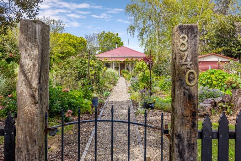 Photo of property in 840 Pukearuhe Road, Waiiti, Urenui, 4377