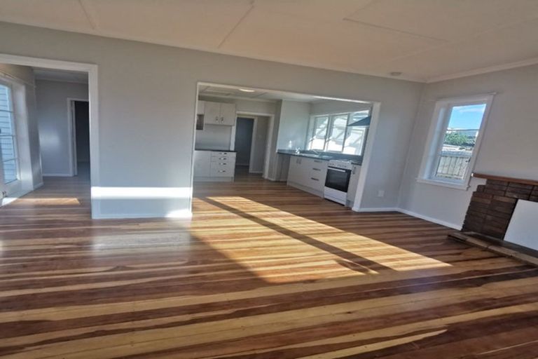 Photo of property in 13 Clendon Avenue, Papatoetoe, Auckland, 2025