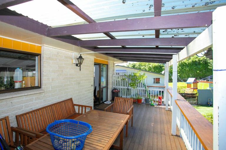 Photo of property in 44 Lee Street, Te Puke, 3119
