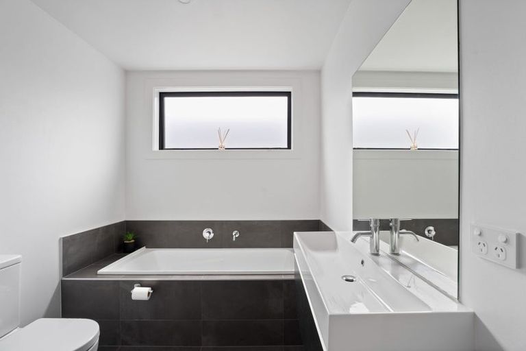 Photo of property in 5 Bellamore Street, Lake Hayes, Queenstown, 9304