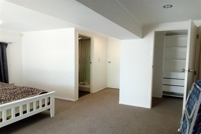 Photo of property in 26 Wycherley Drive, Bucklands Beach, Auckland, 2014