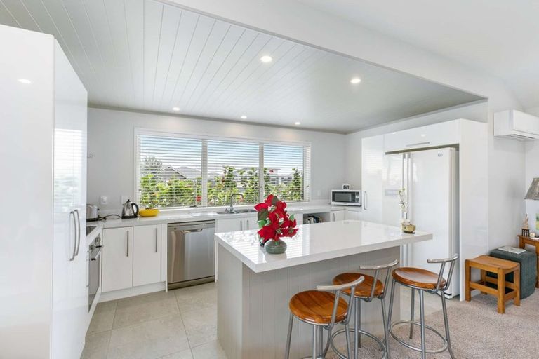 Photo of property in 3 Kapuka Street, Papamoa Beach, Papamoa, 3118