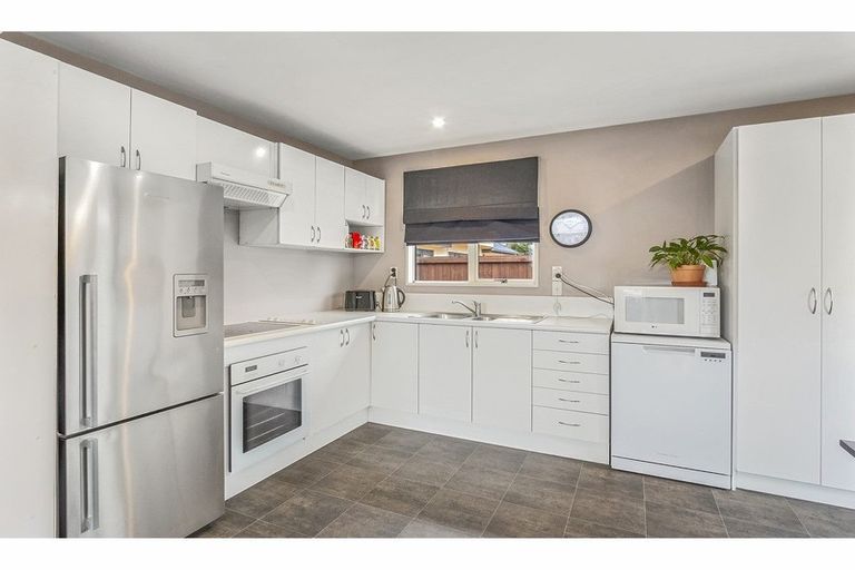 Photo of property in 44 Shands Road, Hornby, Christchurch, 8042