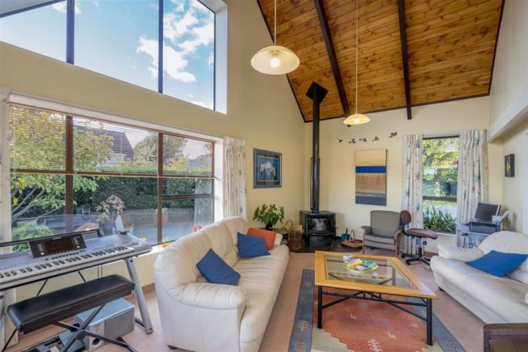 Photo of property in 3 Titoki Place, Levin, 5510