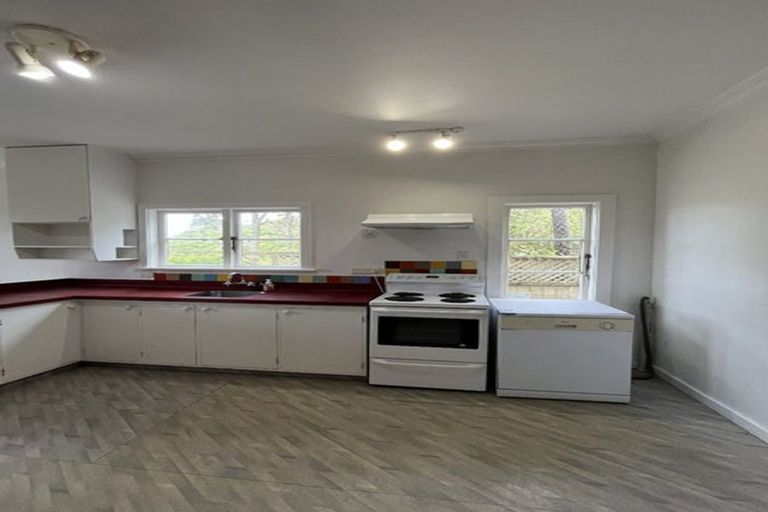 Photo of property in 75 Chamberlain Road, Karori, Wellington, 6012