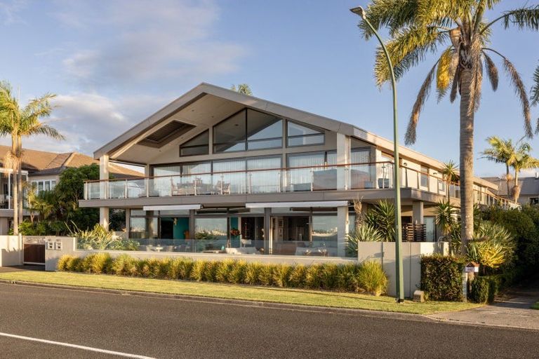 Photo of property in 1/98 Harbour Drive, Otumoetai, Tauranga, 3110