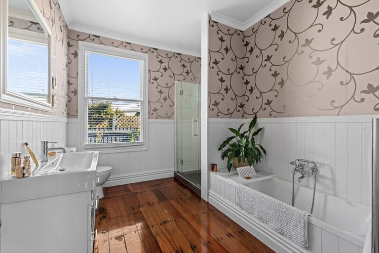Photo of property in 19 Sheehan Street, Bay View, Napier, 4104
