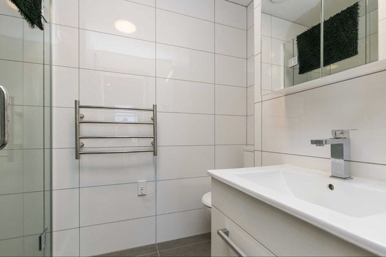 Photo of property in Canvas Apartments, 18/307u Willis Street, Te Aro, Wellington, 6011