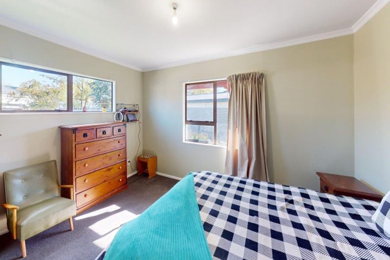 Photo of property in 10 Fraser Crescent, Twizel, 7901