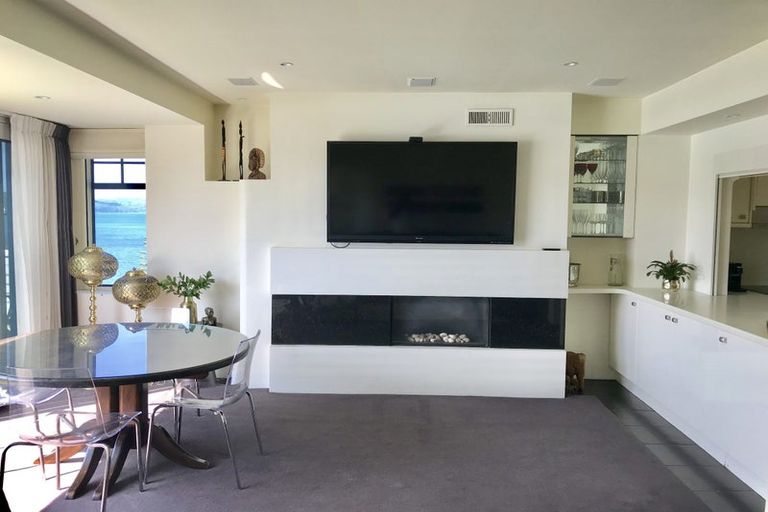 Photo of property in 4/154 Oriental Parade, Oriental Bay, Wellington, 6011