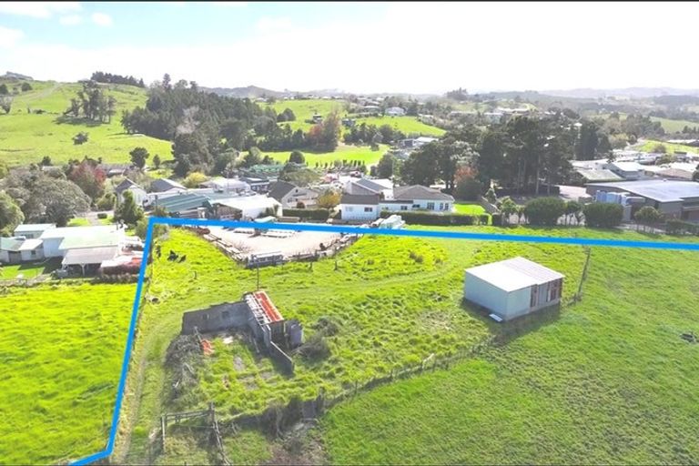 Photo of property in 122 Hurndall Street East, Maungaturoto, 0520