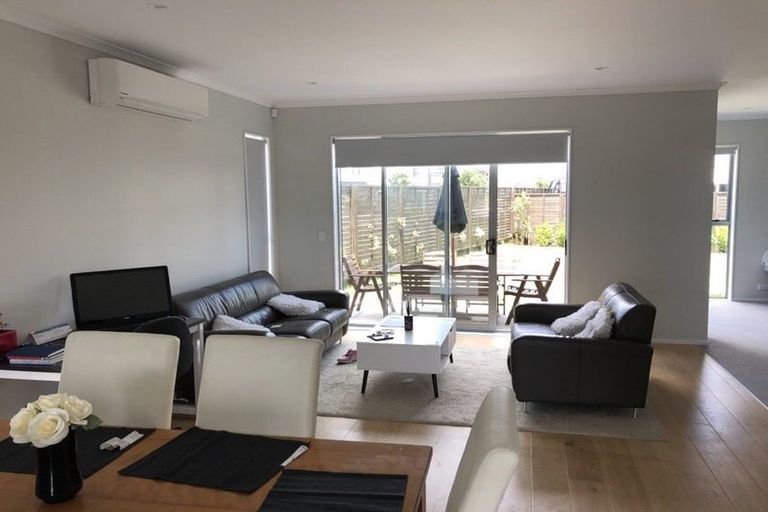 Photo of property in 69 Glidepath Road, Hobsonville, Auckland, 0616