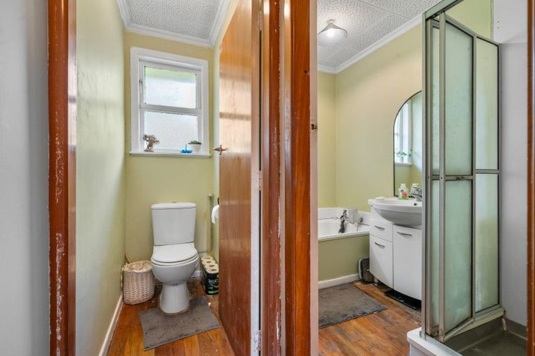 Photo of property in 203 Frankley Road, Frankleigh Park, New Plymouth, 4310