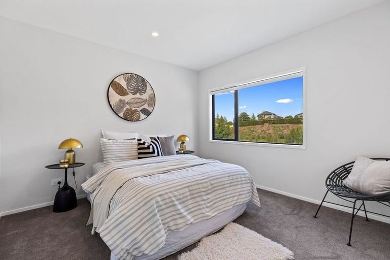 Photo of property in 1/12 Westmorland Rise, Bethlehem, Tauranga, 3110