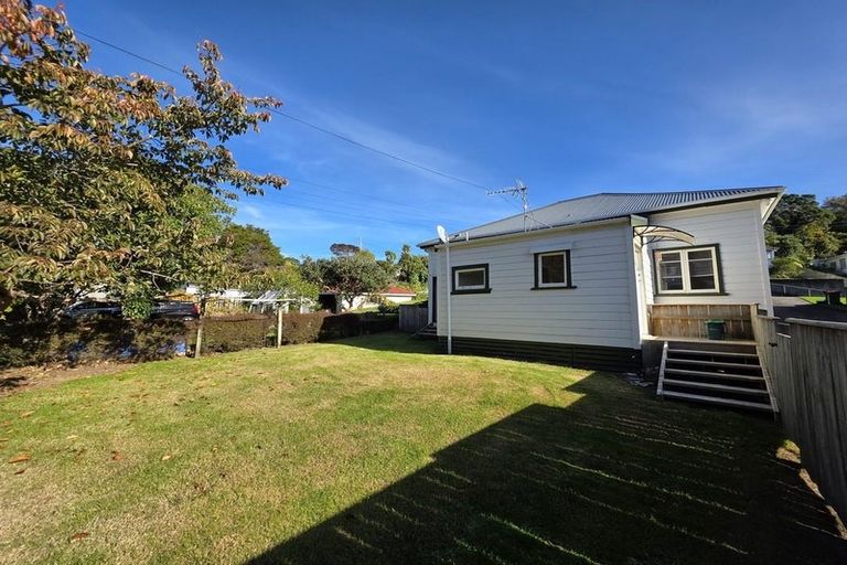 Photo of property in 43 Lorna Street, Lynmouth, New Plymouth, 4310