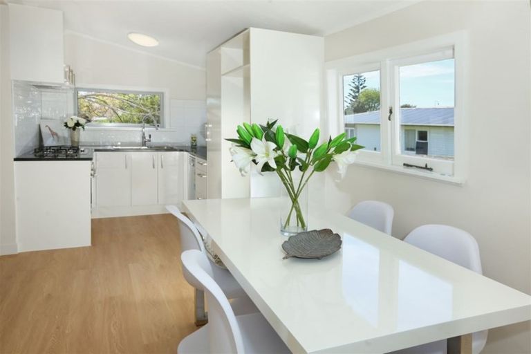 Photo of property in 1/62 Metcalfe Road, Ranui, Auckland, 0612