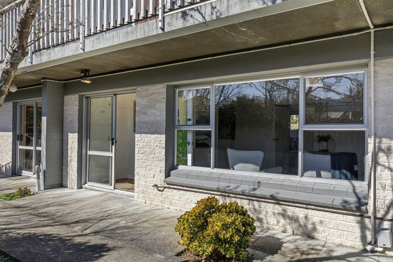Photo of property in 3/195 Waterloo Road, Hutt Central, Lower Hutt, 5010