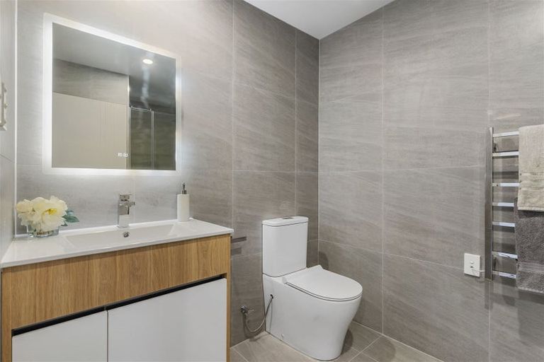 Photo of property in 42 Paina Crescent, Massey, Auckland, 0614