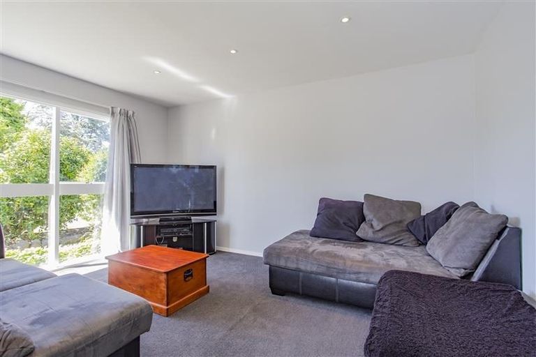 Photo of property in 5 Sarabande Avenue, Redwood, Christchurch, 8051