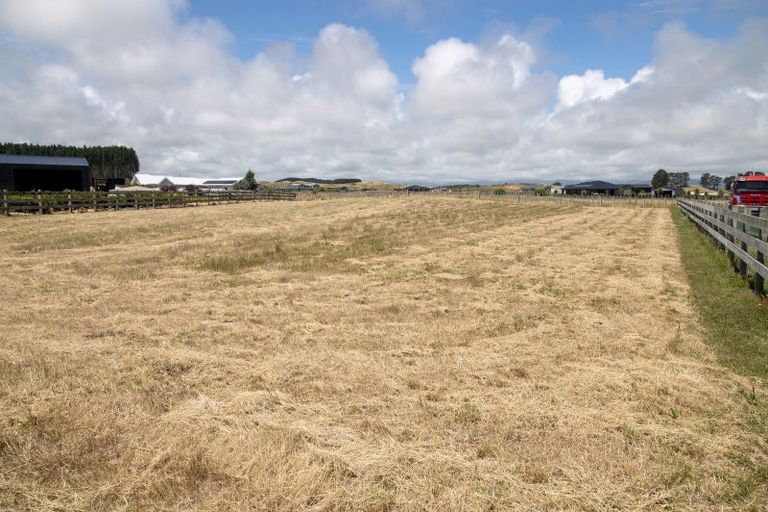 Photo of property in 15 Roma Way, Waitarere, 5510