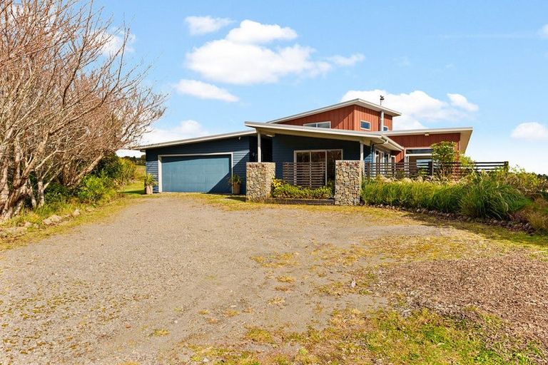 Photo of property in 664 Upper Pitone Road, Pitone, New Plymouth, 4374