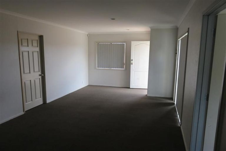 Photo of property in 215 Great South Road, Manurewa, Auckland, 2102
