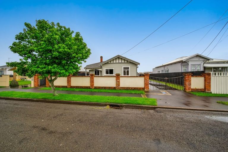 Photo of property in 103 Victoria Street, Hawera, 4610