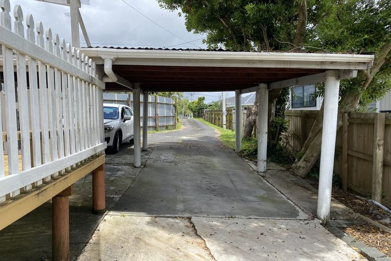 Photo of property in 61a/1 Strid Road, Te Atatu South, Auckland, 0610