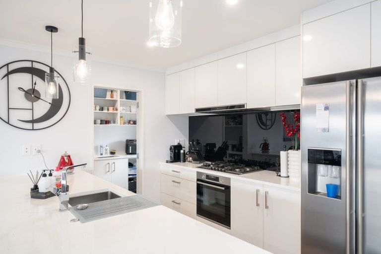 Photo of property in 4 Antigua Way, Grenada Village, Wellington, 6037