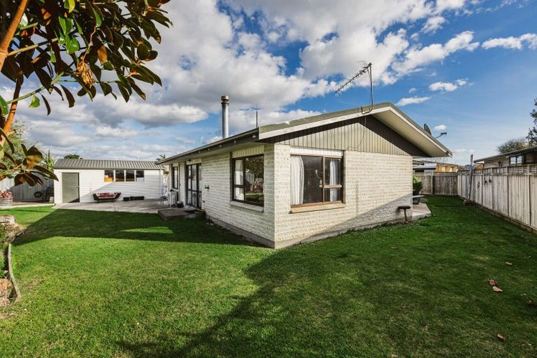 Photo of property in 8a Clarence Cox Crescent, Pirimai, Napier, 4112