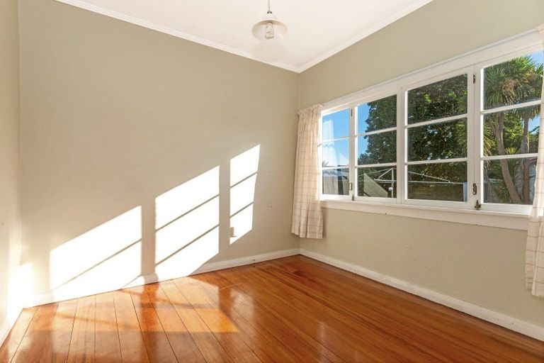 Photo of property in 26 Domett Street, Whataupoko, Gisborne, 4010