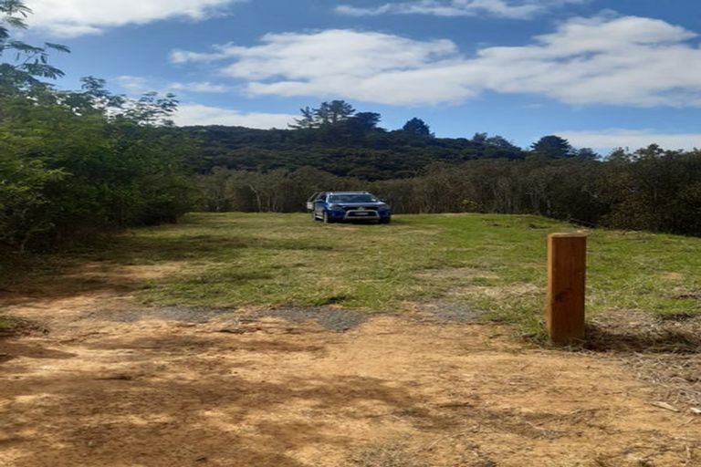 Photo of property in 73 Pipiroa Road, Ngatea, 3503