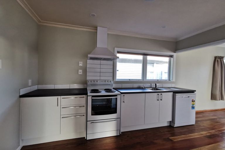 Photo of property in 71 Makora Road, Masterton, 5810