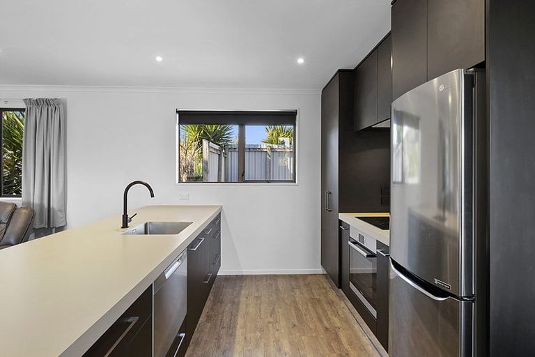 Photo of property in 194 Mangorei Road, Merrilands, New Plymouth, 4312