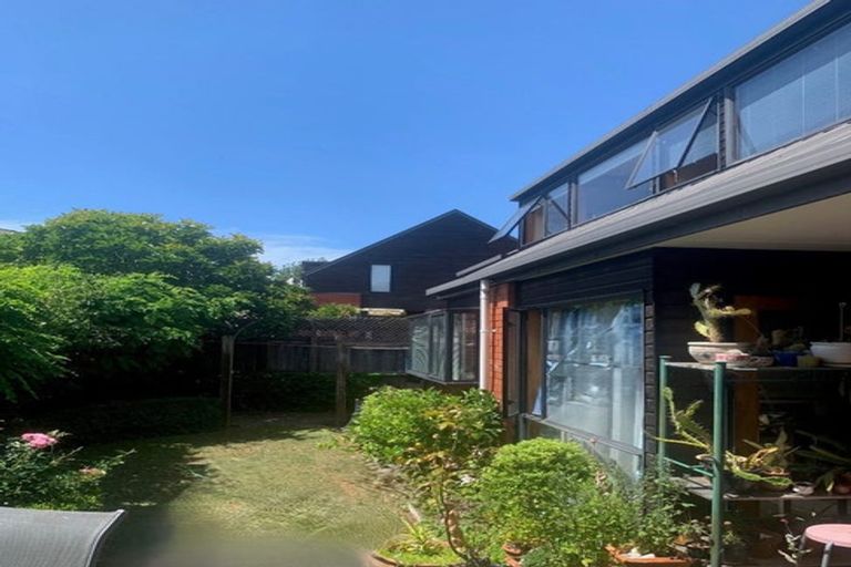 Photo of property in 9 Clyde Road, Upper Riccarton, Christchurch, 8041